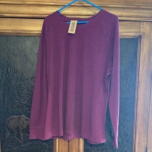 Duluth Trading Co Women's Rich Burgundy Long Sleeve Top
